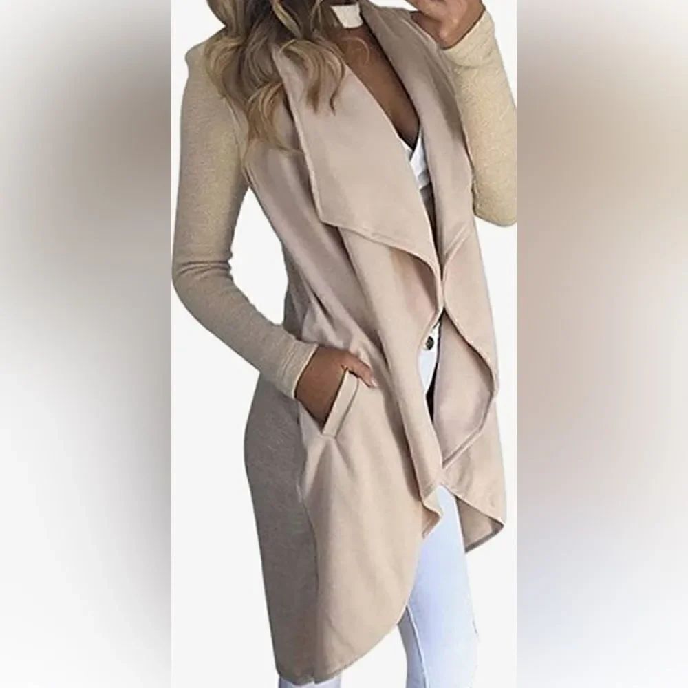 Very classy White Flutter long coat/ Cardigan - Picture 3 of 11